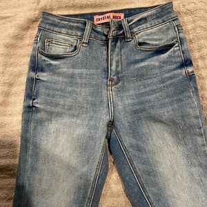 Blue skinny ripped jeans